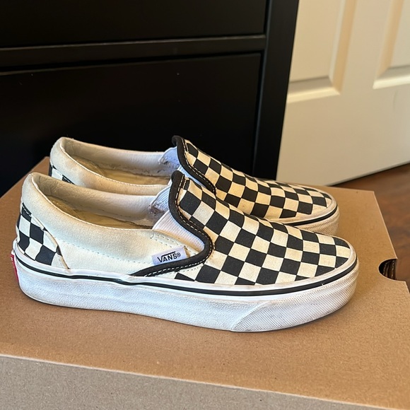 Checkered vans - Picture 2 of 3